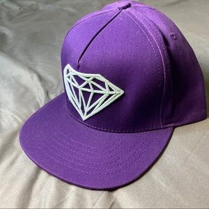 Diamond Glow in the dark SnapBack Very rare !!!